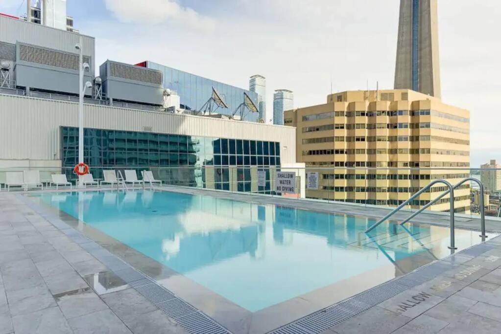 Cn Lovers Toronto Eksteriør bilde