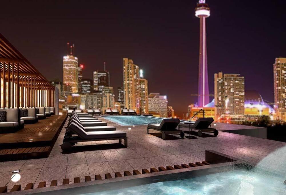 Cn Lovers Toronto Eksteriør bilde